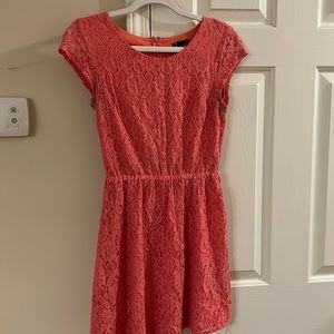 Beautiful Gap lace dress! 🩷